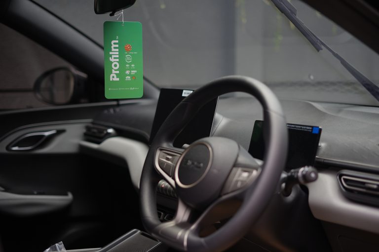 Profilm Hadir sebagai Kaca Film Resmi untuk Pembelian BYD Atto 1 di BYD Arista